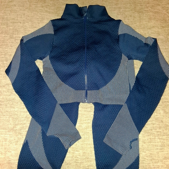 Stylish Navy and White Two Piece Jacket & Leggings Set - Picture 3 of 4